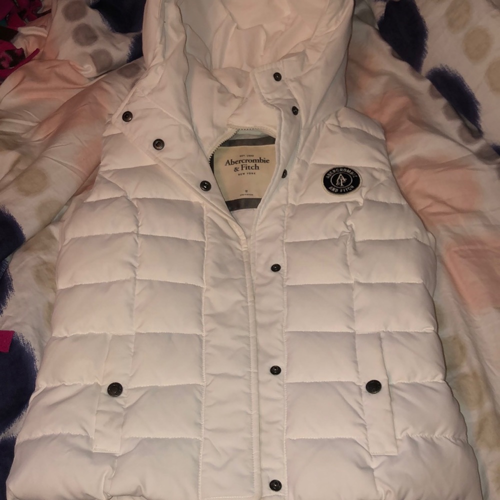 Abercrombie women’s puffer vest.